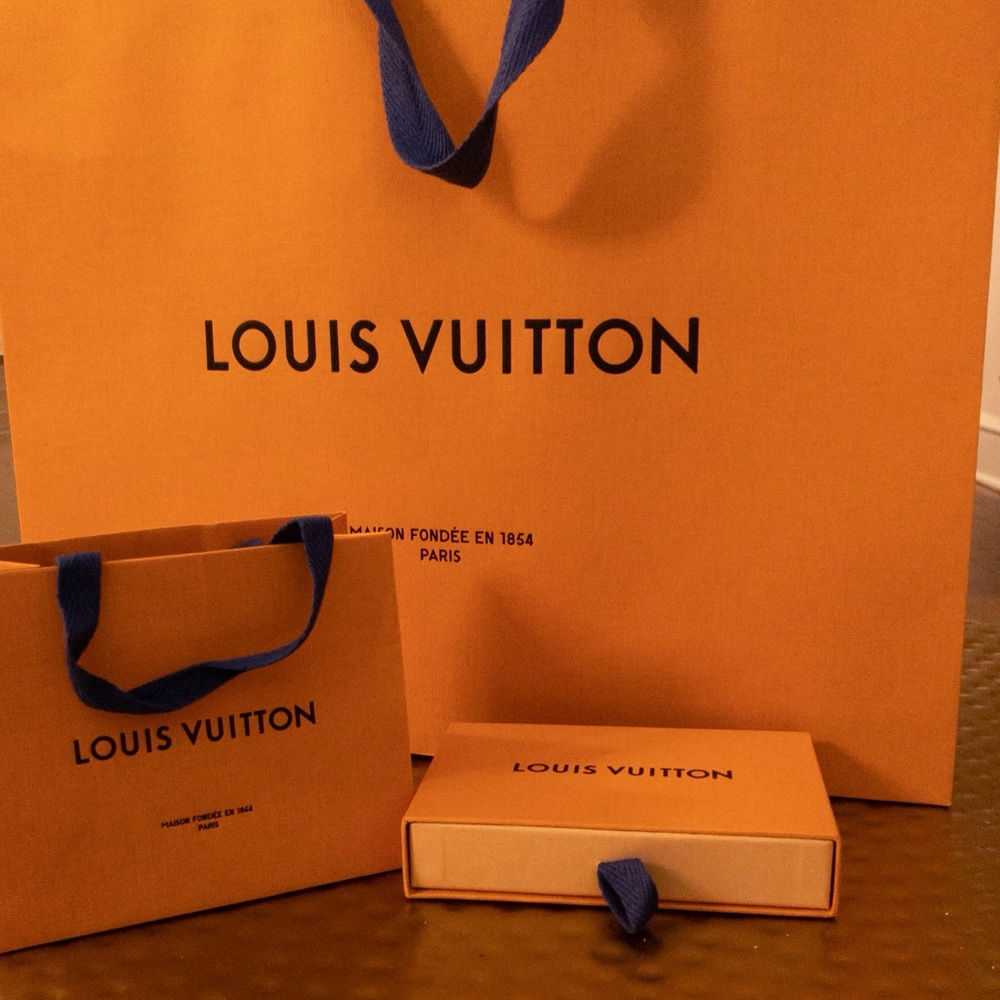 Meet your Posher, Lydia